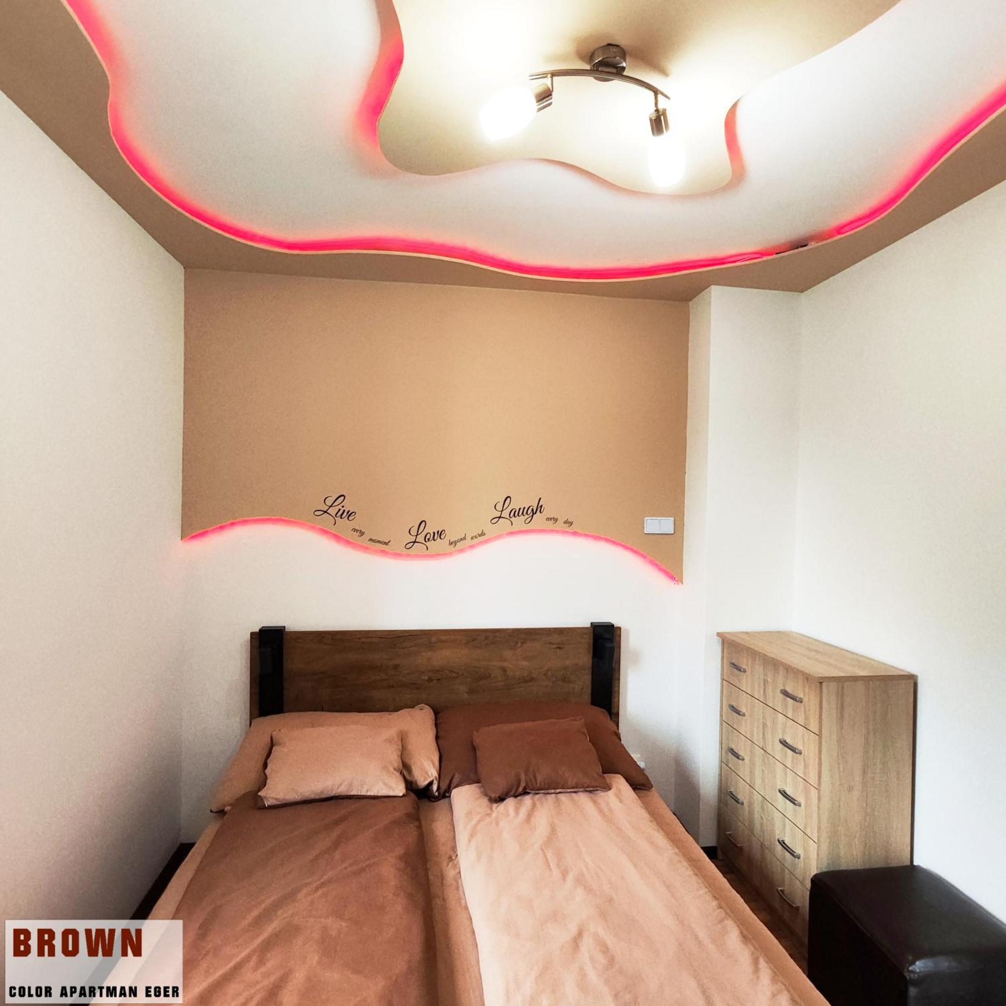 Color Apartmanok Эгер Экстерьер фото
